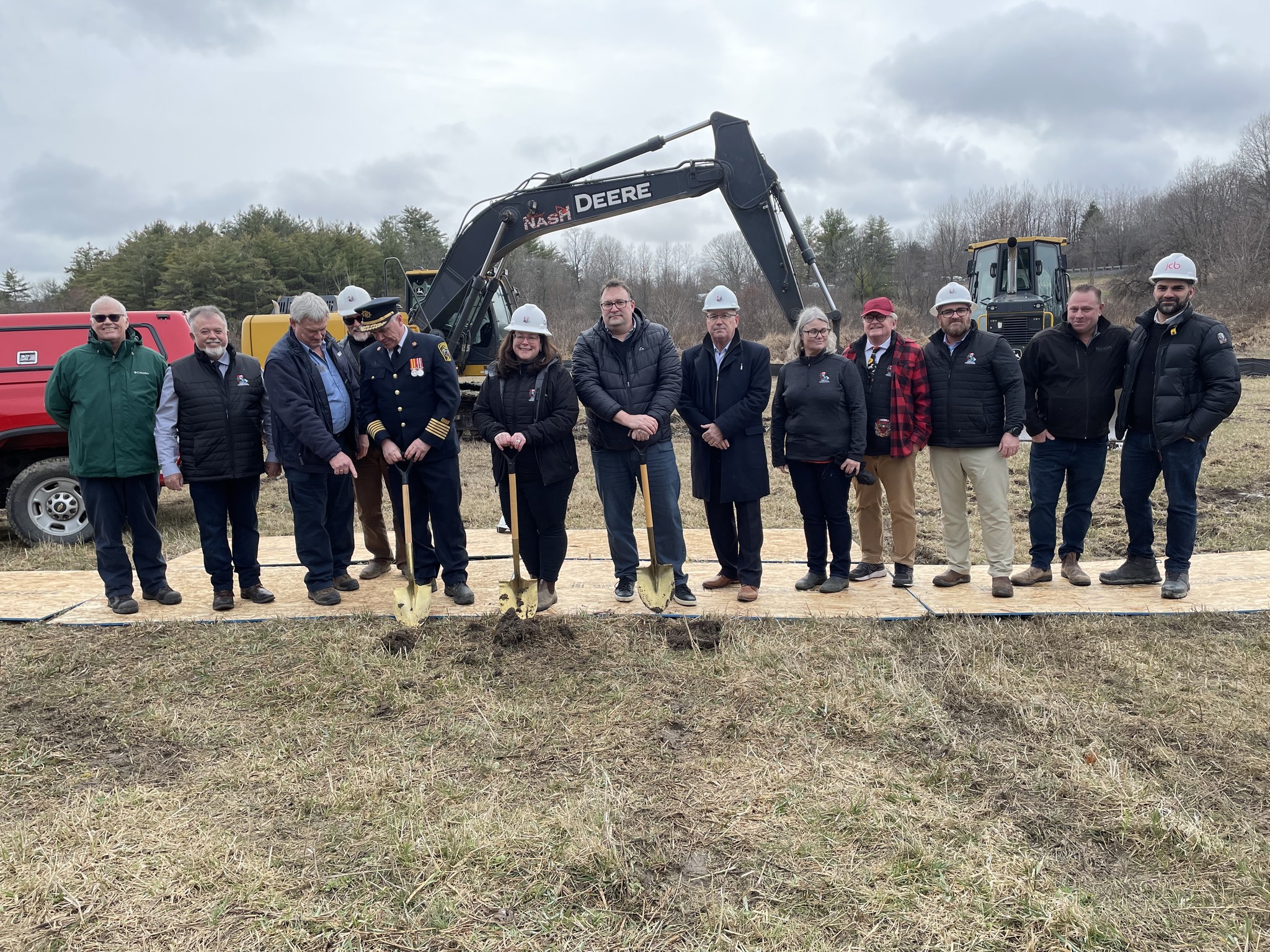 Steve Donachey, Terry Fodey, Brian Mabee, Jeff Lackie, Fire Chief Mike Prior, Corinna Smith-Gatcke, IDEA Inc.  Dino Di Sano, Steve Clark MPP, Angela Kelman, Mark Jamison, David Holliday, Rob Nash, JCB Construction Canada Soroosh Sharifoor.