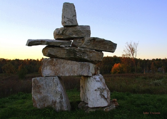 inukshuk at wollastonite