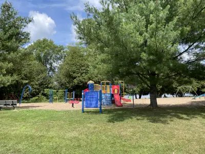 Park play structure